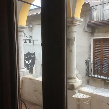 Del Duca Bed & Breakfast *